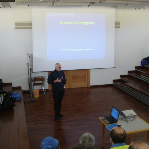 Corso in presenza di montaggio tende n. 1 / 90984