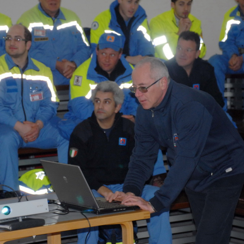 Corso in presenza di montaggio tende n. 4 / 90987