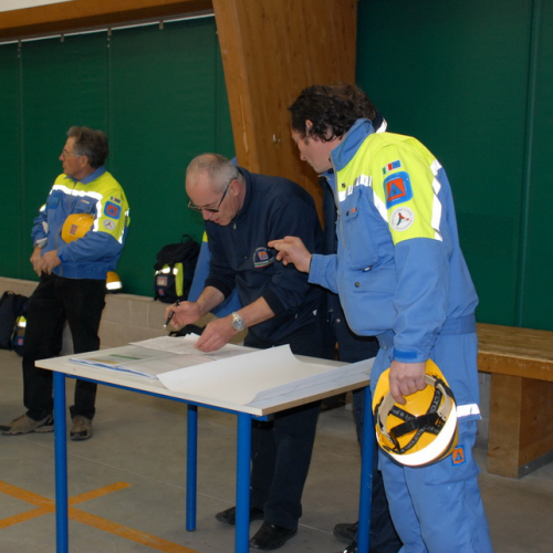 Corso in presenza di montaggio tende n. 12 / 90995