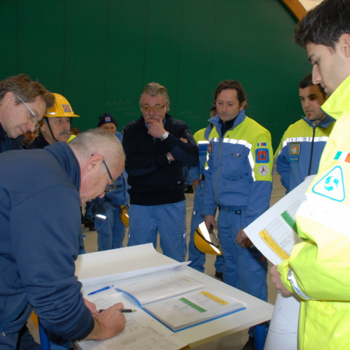 Corso in presenza di montaggio tende n. 16 / 90999