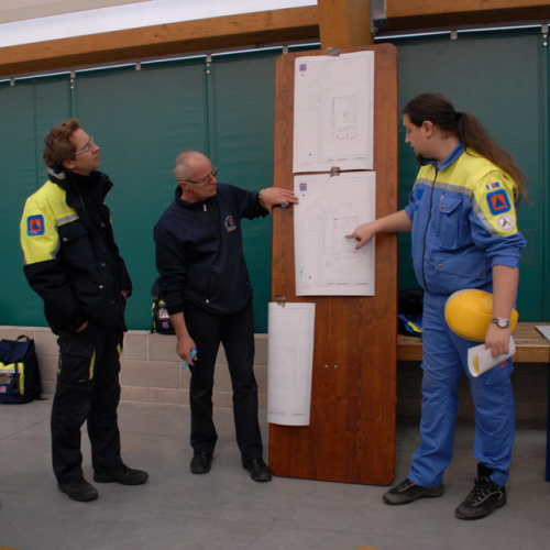 Corso in presenza di montaggio tende n. 21 / 91004