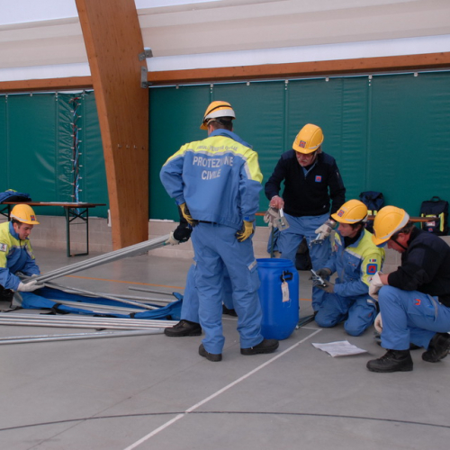 Corso in presenza di montaggio tende n. 27 / 91010