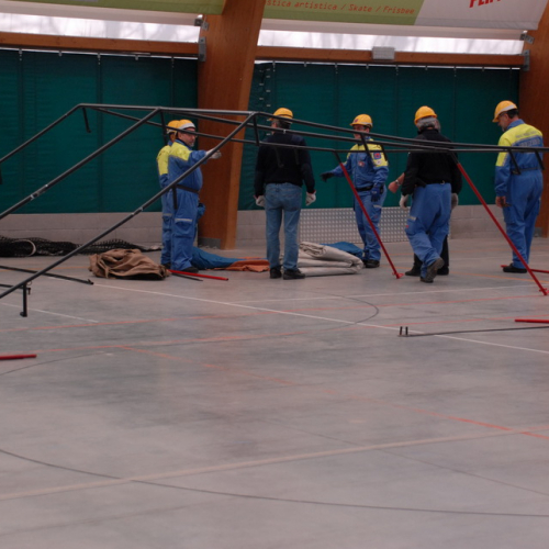 Corso in presenza di montaggio tende n. 39 / 91022