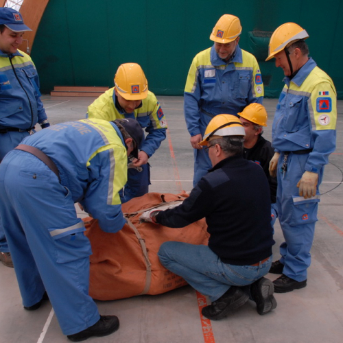 Corso in presenza di montaggio tende n. 58 / 91041