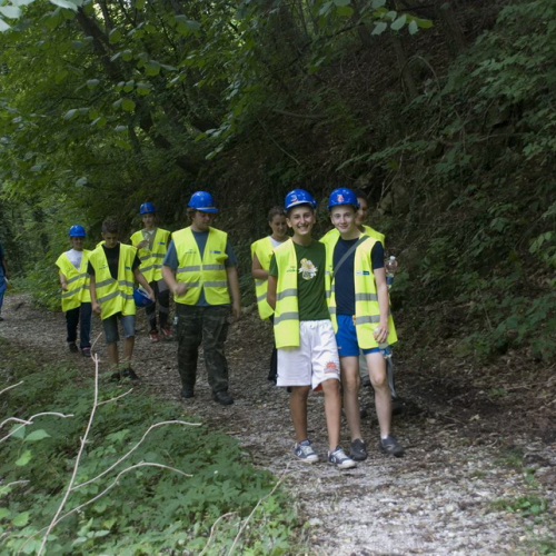 Attivit‡ con i ragazzi del Gruppo di Cavasso Nuovo n. 148 / 85501