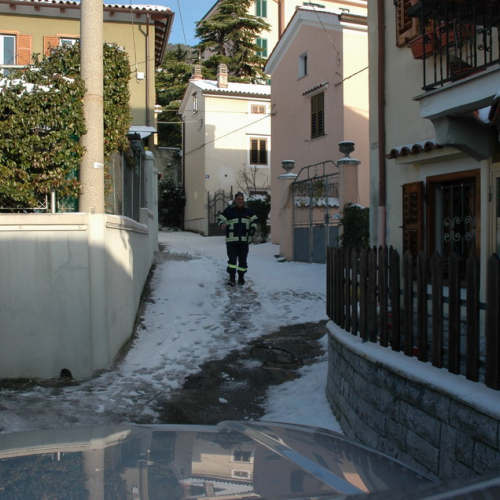 Interventi Pompieri volontari per nevicata 17/12/10 n. 3 / 59492