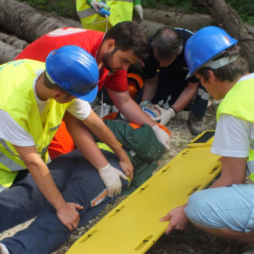 Attivit‡ con i ragazzi del Gruppo di Cavasso Nuovo n. 245 / 85598