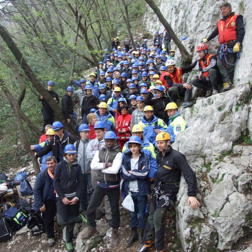 Campi scuole 26/03 n. 64 / 106206