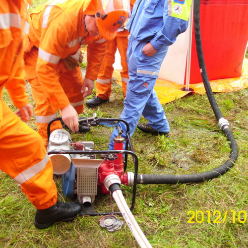Esercitazione di antincendio a Preone n. 42 / 87002