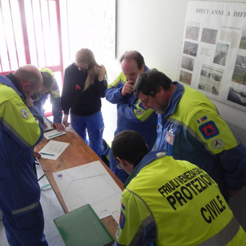 Corso montaggio tende e allestimento aree di emergenza n. 5 / 107763