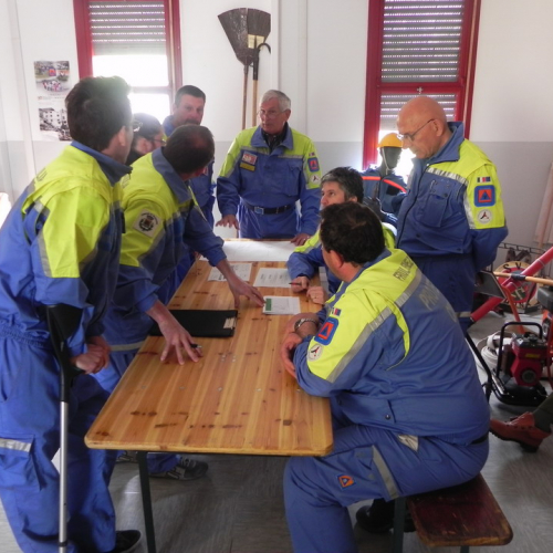 Corso montaggio tende e allestimento aree di emergenza n. 6 / 107764