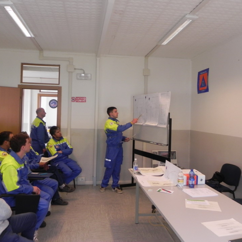 Corso montaggio tende e allestimento aree di emergenza n. 18 / 107776