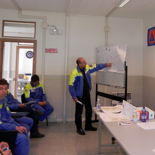 Corso montaggio tende e allestimento aree di emergenza n. 19 / 107777