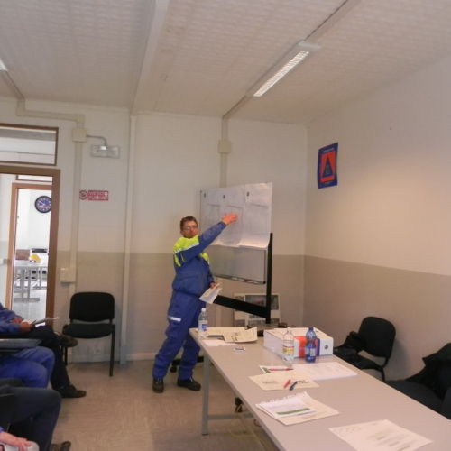 Corso montaggio tende e allestimento aree di emergenza n. 21 / 107779