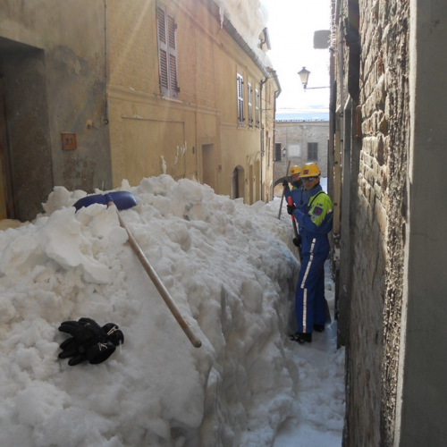 Interventi volontari a nel comune di Fratte Rosa n. 13 / 76825