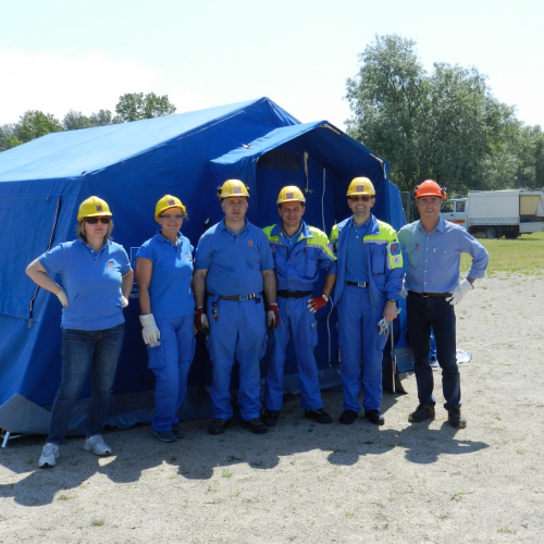 Corso in presenza di montaggio tende n. 24 / 97016