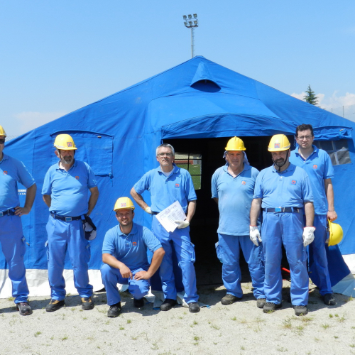 Corso in presenza di montaggio tende n. 27 / 97019