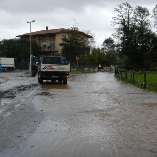 l'esondazione dei Torrenti Lavia e CormÙr foto n.19 / 112104