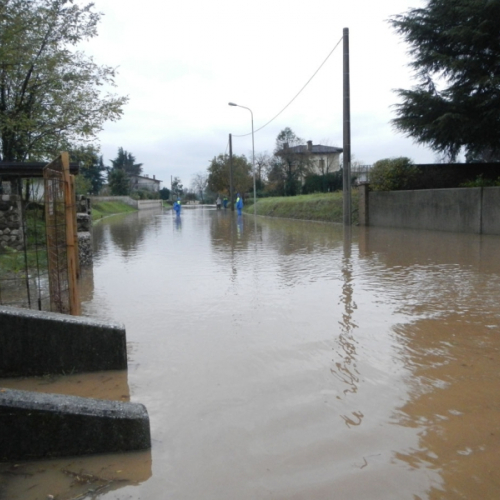 l'esondazione dei Torrenti Lavia e CormÙr foto n.21 / 112106