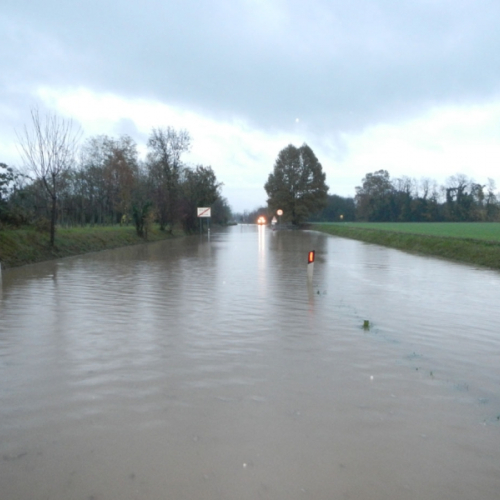 l'esondazione dei Torrenti Lavia e CormÙr foto n.23 / 112108