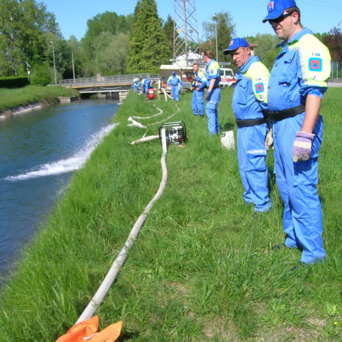 Addestramento uso motopompe 28/04/12 n. 6 / 80016