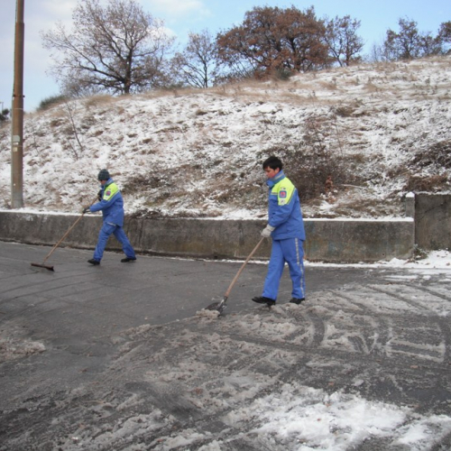 Interventi volontari per nevicata 17/12/10 n. 10 / 59451