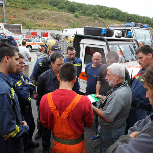 Esercitazione del 29/09 n. 46 / 100122