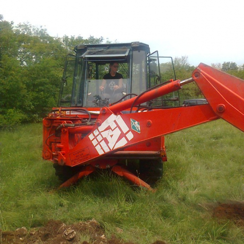 Corso conduzione di macchine movimento terra n. 11 / 81199