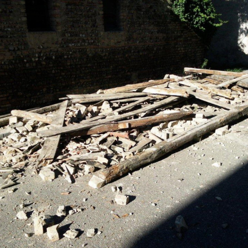 crollo casa n. 3 / 54891