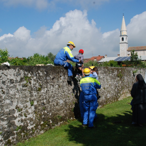 Visita Assessore esercitazione Aree Emergenza 2013" n. 42""isita Assessore esercitazi" / 95351