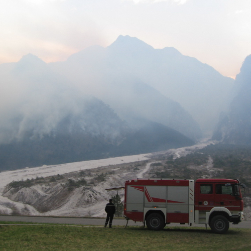 Incendio boschivo a Illegio di Tolmezzo n. 4 / 79498