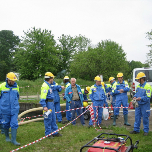 Addestramento motopompe 16/05 n. 15 / 52257