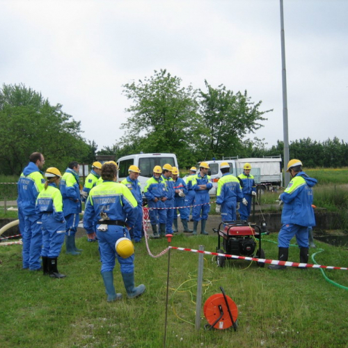 Addestramento motopompe 16/05 n. 17 / 52259