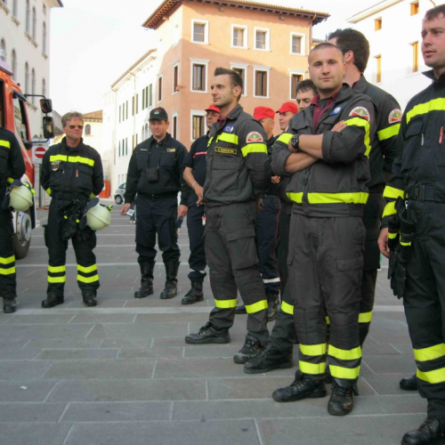 Dimostrazione del 6 maggio n. 7 / 65436