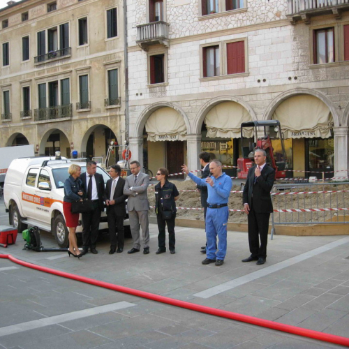Dimostrazione del 6 maggio n. 8 / 65437