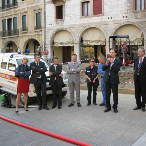 Dimostrazione del 6 maggio n. 10 / 65439