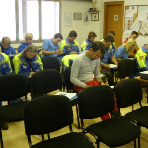 Corso elicooperazione per unit‡ cinofile del 22/09/12 n. 4 / 86149