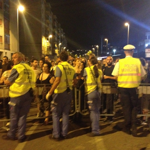 Supporto logistico Concerto Pearl Jam" n. 15""upporto logistico "Concer""pporto" / 110101