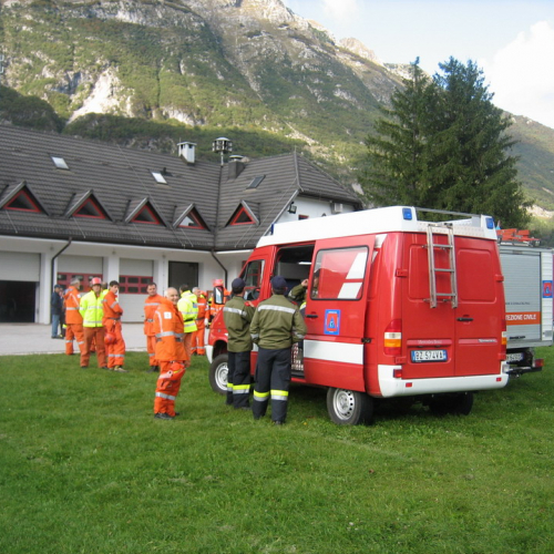 Esercitazione AIB del 04/10 a Bovec n. 4. 1 / 30330