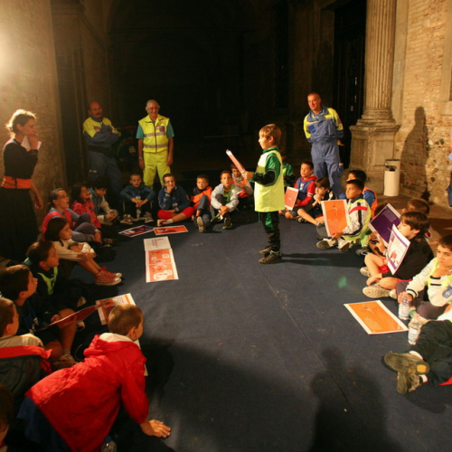 Guarda in su, guarda in gi˘ n. 7 / 55063