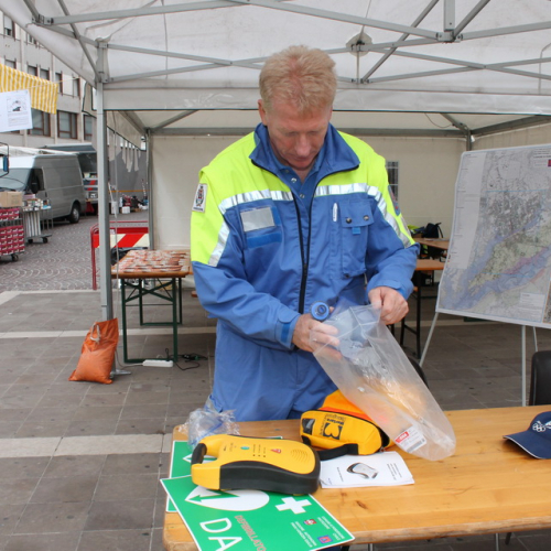 Stand per Terremoto io non rischio" n. 11""tand per "Terremoto io non risc""and per "Terremoto io""nd per "Terr""d pe" / 100281