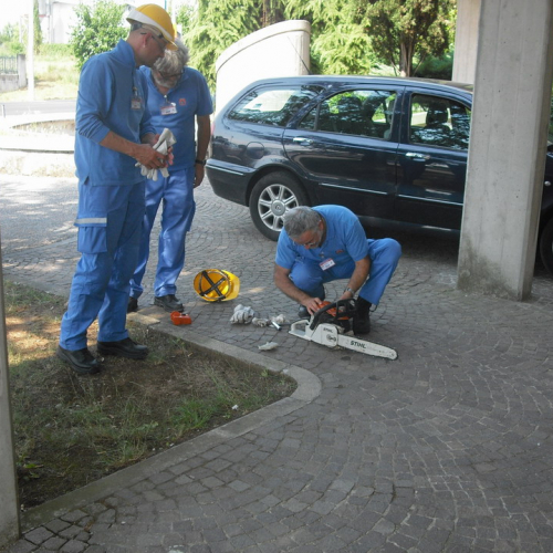 Esercitazione 404/07/10 n. 33 / 54776