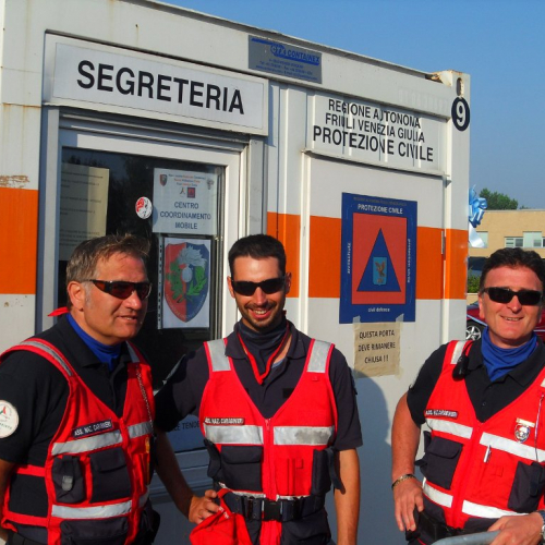 Attivit‡ dei volontari a Mirandola n. 3 / 84048
