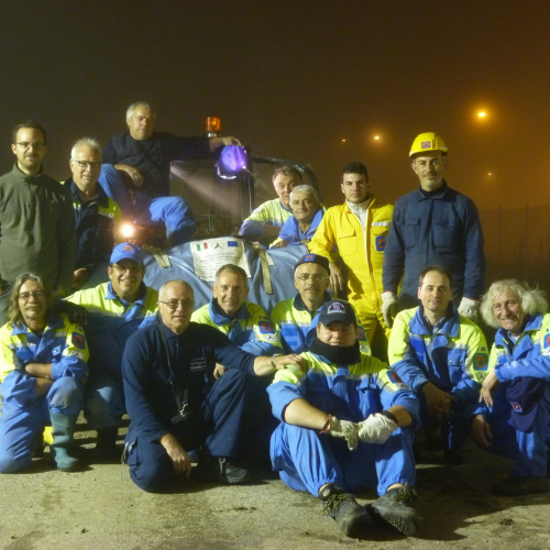 L'ultima tenda impacchettata lascia il campo Friuli n. 1 / 87691