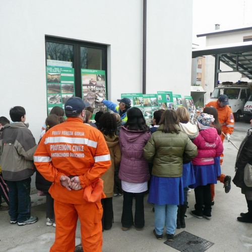 Manifestazione A scuola di Protezione Civile" n. 8""anifestazione "A scuola di Protezio""nifestazione "A scuo""ifesta" / 32630