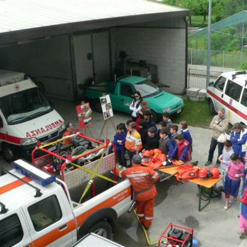 A Scuola di Protezione Civile 2011 n. 27 / 64728