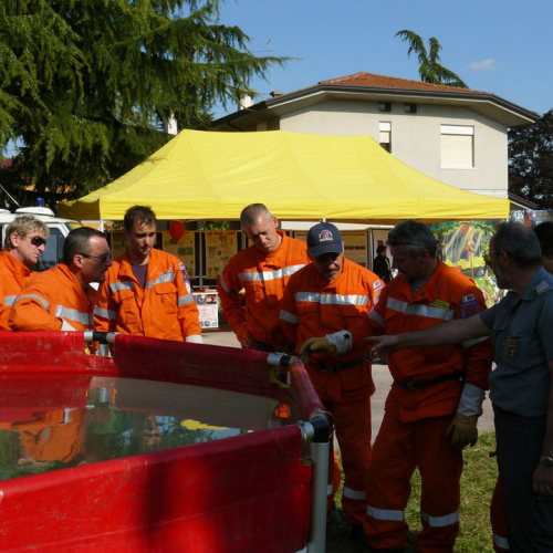 Azzano X: esercitazione AIB del 28/09 n. 38 / 30080