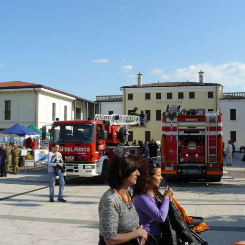 Azzano X: esercitazione AIB del 28/09 n. 42 / 30084