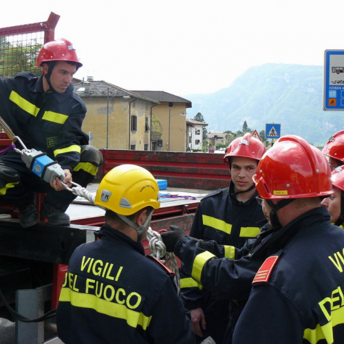 Convegno Soccorso in acque vive" a Lavis n. 25""onvegno "Soccorso in acque vive" a La""nvegno "Soccorso in acque vi""vegno "Soccorso in a""egno "Soccors""gno "So""no" / 51373