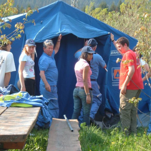 Allestimento tendopoli di accoglienza 008 / 10714